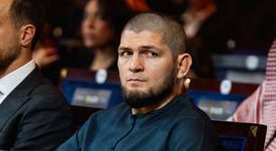 Khabib rebate Dana White por declaração sobre aposentadoria do MMA