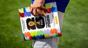 Álbum da Copa do Mundo virou "santo remédio" contra a timidez e a ansiedade social