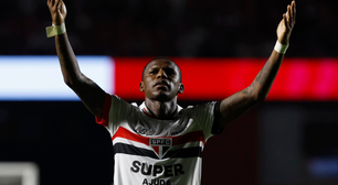 Arboleda no Vitória? Executivo brinca com ida do zagueiro a Salvador