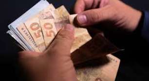 Com avanço do Pix, Banco Central retira notas de R$ 2 a R$ 100 de circulação