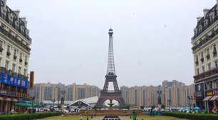 Criada para atrair turistas, a "Paris chinesa" tem até Torre Eiffel