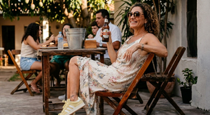 Os novos tênis Adidas na cor 'espuma de cerveja' que prometem destronar o Samba; ideal para mulheres elegantes que amam usá-los com vestido