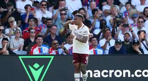 Com gol de Gabriel Jesus, Arsenal vence o Crystal Palace no jogo de entrega da taça