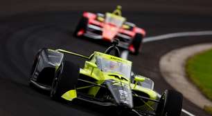 Indy 500: Power e Rossi abandonam após falhas mecânicas
