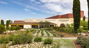 Fábrica da L'Occitane na França reformula circuito de visitação e reforça imagem como destino turístico