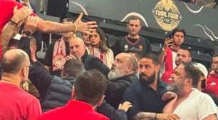 Dono do Nottingham Forest se envolve em confusão durante final da Euroliga