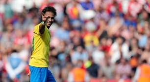 Aposta em Neymar mostra que Brasil está desesperado para ter seu Messi, diz jornal inglês