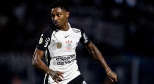 Vitinho segue de fora no Corinthians e só deve voltar após a Copa