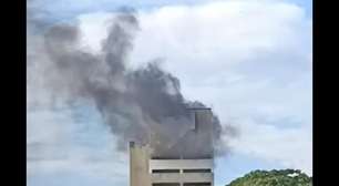 Incêndio atinge prédio próximo a subestação da Light no Centro do Rio
