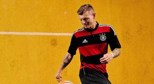 Alemanha relança camisa do histórico 7 a 1 sobre o Brasil na Copa de 2014