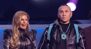 Fergie surpreende e se reúne ao Black Eyed Peas para receber prêmio no American Music Awards 2026