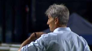STJD multa Vasco por arremesso de copos em Renato Gaúcho
