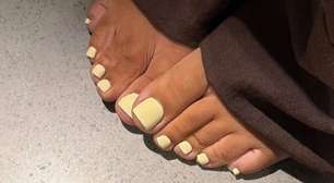 Cinco cores de esmalte para os pés que estão na moda e vão fazer você querer usar sandálias até no Inverno 2026