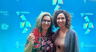 Keka Reis recebe Prêmio Paradiso de Roteirista no ABRA