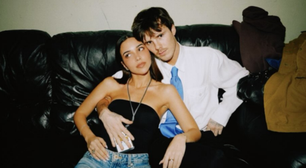 Brasileira que namora filho de David e Victoria Beckham relembra início do romance