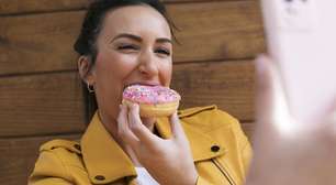 O que cortar na alimentação para desinchar rápido?