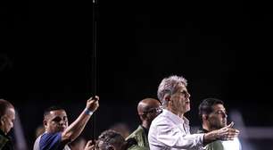 Renato manda a real sobre protestos da torcida do Vasco; "essa maneira deles protestarem é"