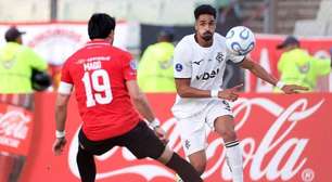 Botafogo vira e fecha fase de grupos da Sula com a melhor campanha