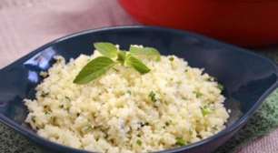 Baixo em carboidratos, alto em sabor: aprenda o arroz de couve-flor