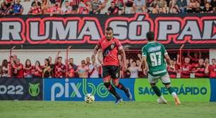 Definido! CBF anuncia árbitro e VAR de Atlético-GO x Goiás