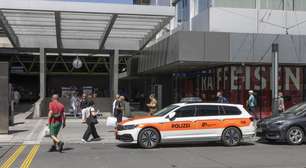 Homem fere três pessoas a faca em estação de trem na Suíça; autoridades tratam caso como terrorismo