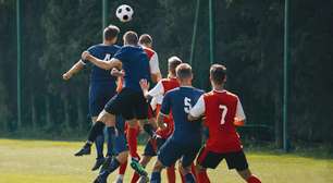 Futebol no fim de semana? Veja o treino ideal para melhorar o desempenho