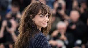 Como a sobriedade, Fiona Apple e muita paciência ajudaram Cara Delevingne a estrear carreira na música