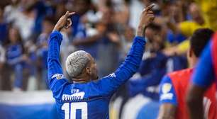Em noite mágica de Matheus Pereira, Cruzeiro goleia Barcelona e avança na Libertadores