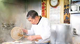 Japão enfrenta número recorde de fechamentos de restaurantes de ramen, em parte, pela "barreira dos 1.000 ienes"