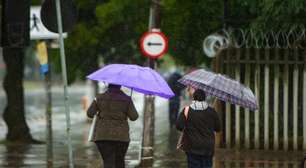 Tempestade com granizo e rajadas de vento coloca parte do RS em alerta nesta sexta-feira (29)