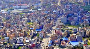Nepal começou a encher ruas com toneladas de resíduos plásticos com um objetivo: tornar-se mais sustentável