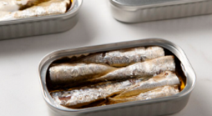 Sardinha: nutricionista lista 12 motivos para incluir o alimento na dieta