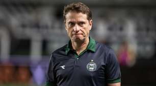 Com um a menos, Coritiba sofre derrota pesada para o Flamengo no Maracanã