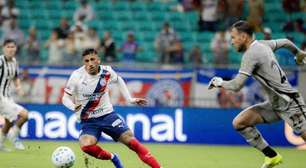 Em noite de presepadas dos goleiros, Botafogo cede a virada ao Bahia