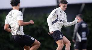 Santos encara o Santa Clara durante intertemporada em Portugal