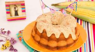 Turbine o clássico bolo de milho com uma cobertura de brigadeiro de canela