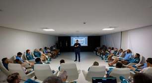 Seleção tem palestra sobre arbitragem para Copa do Mundo
