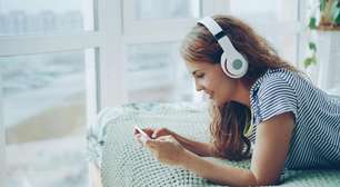 O que a psicologia revela sobre quem escuta as mesmas músicas repetidamente?
