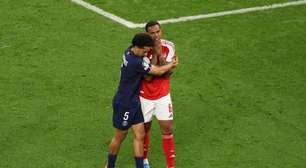 Marquinhos consola Magalhães após decisão da Champions e relembra drama da Copa