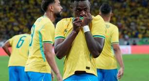 Vini Jr comenta atuação da Seleção Brasileira e elogia Neymar: "Nosso ídolo"