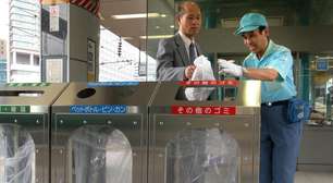 Japoneses temem escassez de sacos de lixo devido à crise provocada pelo conflito no Oriente Médio