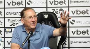 Textor garante permanência no Botafogo: "Sou dono do clube"
