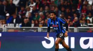 Manchester United acerta chegada de brasileiro para o meio-campo