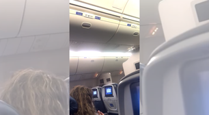 Avião com centenas a bordo retorna aos EUA após falsa ameaça de bomba; veja vídeo