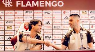 Flamengo apresenta novo técnico do sub-20