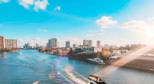 Agência oferece passeios de barco para turistas em Miami