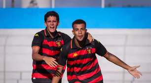 Após hat-trick e fase avassaladora, atacante da base ganha chance no time principal do Sport