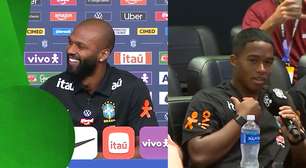 Endrick vira 'repórter' e brinca com companheiro em coletiva da Seleção: 'Boa tarde, senhor Igor'