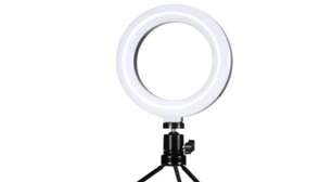 Echo, ring light, organizador e mais: 7 itens super funcionais para o seu quarto