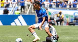 Coritiba age no mercado e mira meia do Cruzeiro como reforço